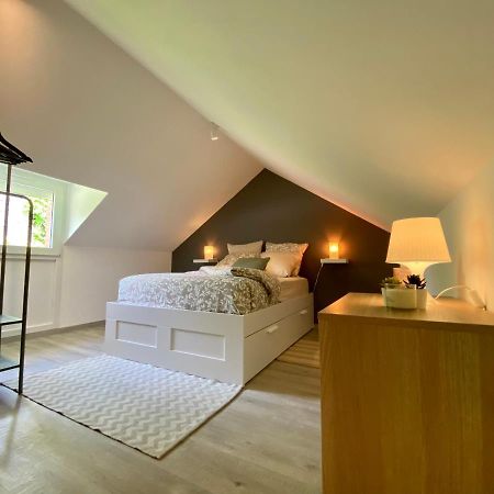 Jiwe Villa Chilleurs-aux-Bois Luaran gambar
