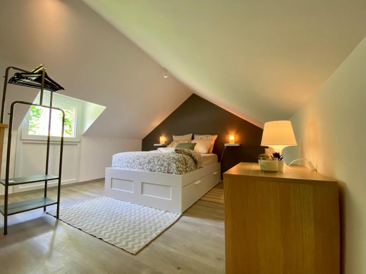 Jiwe Villa Chilleurs-aux-Bois Luaran gambar