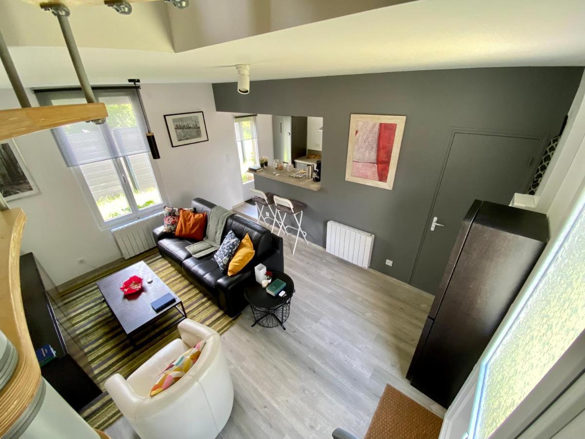 Jiwe Villa Chilleurs-aux-Bois Luaran gambar