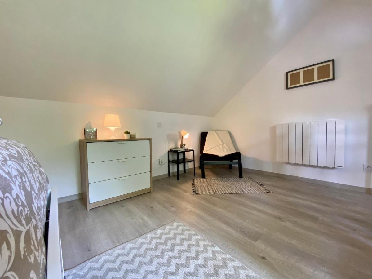 Jiwe Villa Chilleurs-aux-Bois Luaran gambar