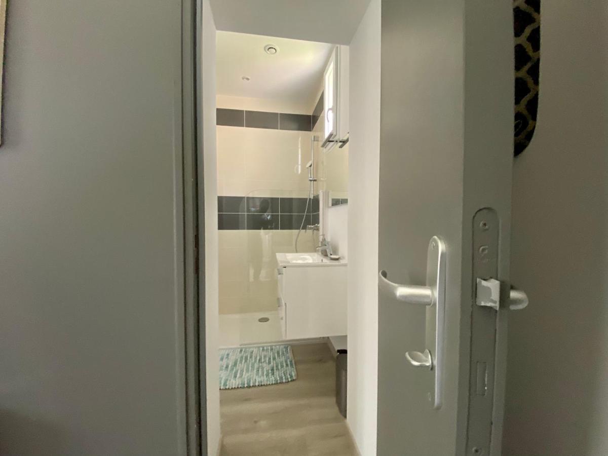 Jiwe Villa Chilleurs-aux-Bois Luaran gambar