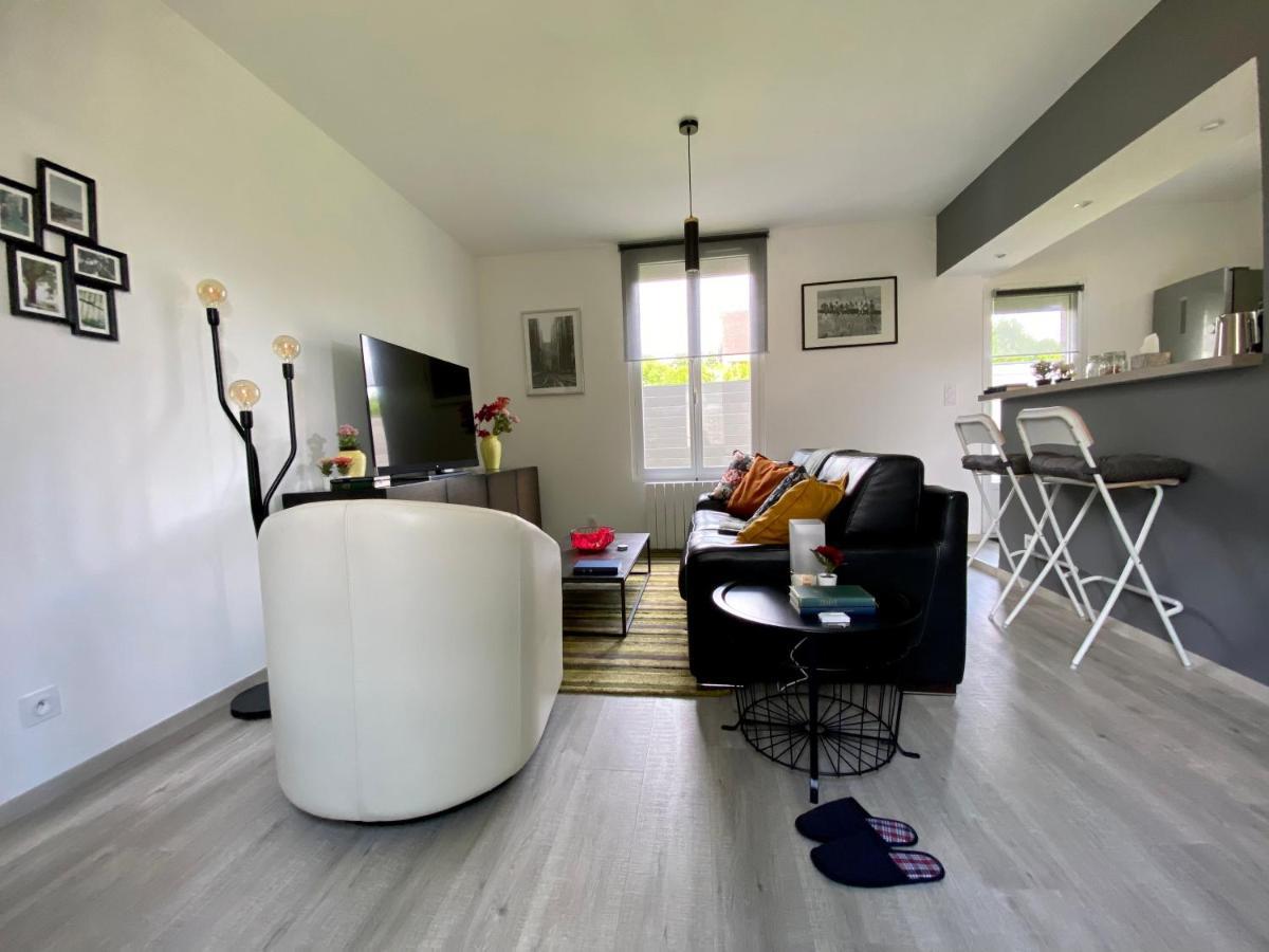 Jiwe Villa Chilleurs-aux-Bois Luaran gambar